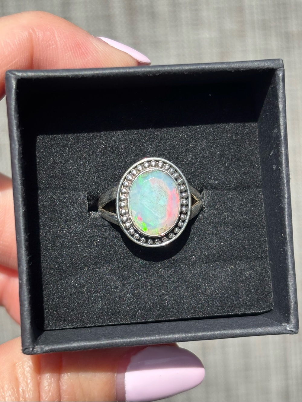 Sterling Silver Ring with Iridescent Opal-Stone Size size 7